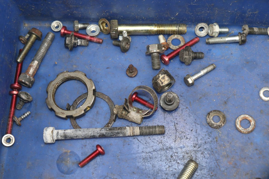 photo de SCREW FASTENER BAG PEUGEOT TREKKER 50 (1998 - 2004)