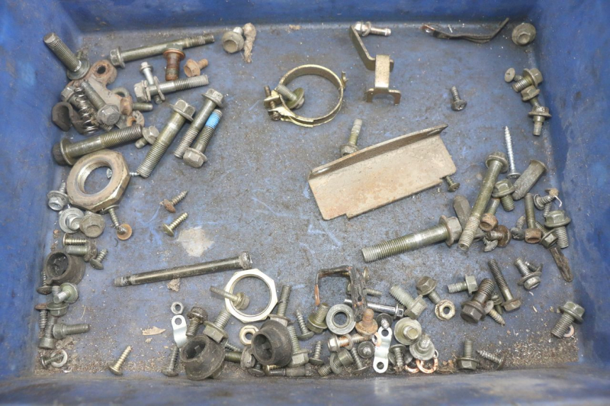 photo de SCREW FASTENER BAG PEUGEOT TWEET 4T 50 (2018 - 2020)
