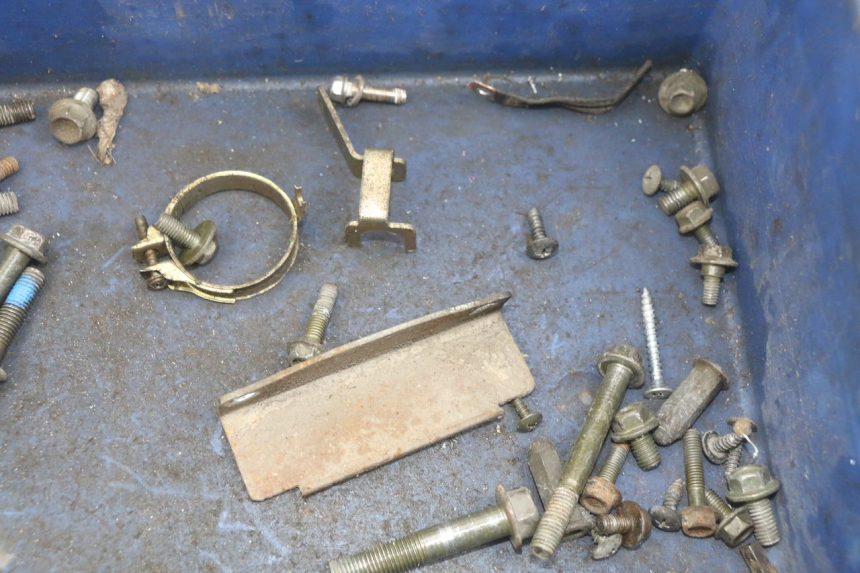photo de SCREW FASTENER BAG PEUGEOT TWEET 4T 50 (2018 - 2020)