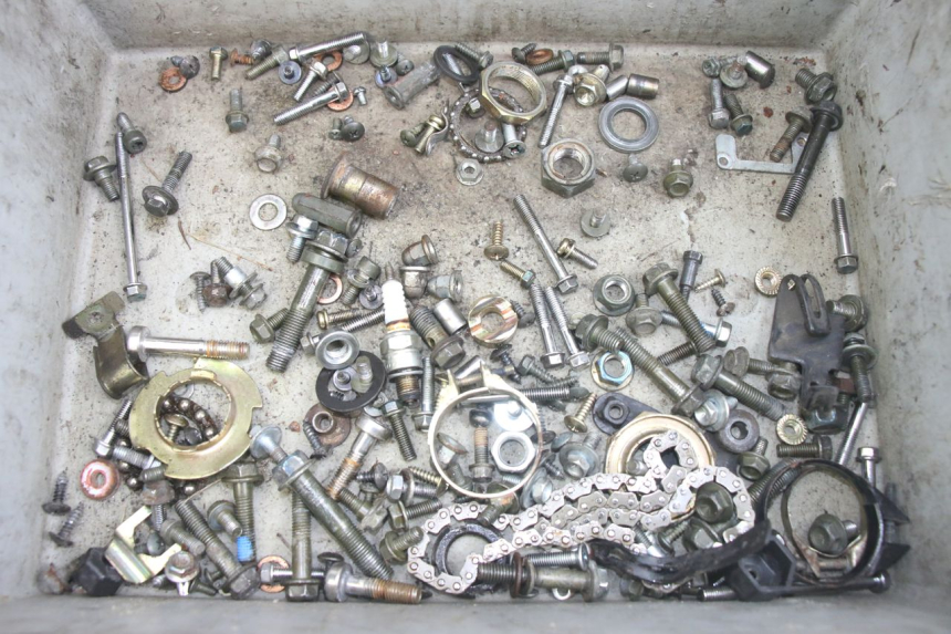 photo de SCREW FASTENER BAG PEUGEOT TWEET 4T 50 (2014 - 2019)