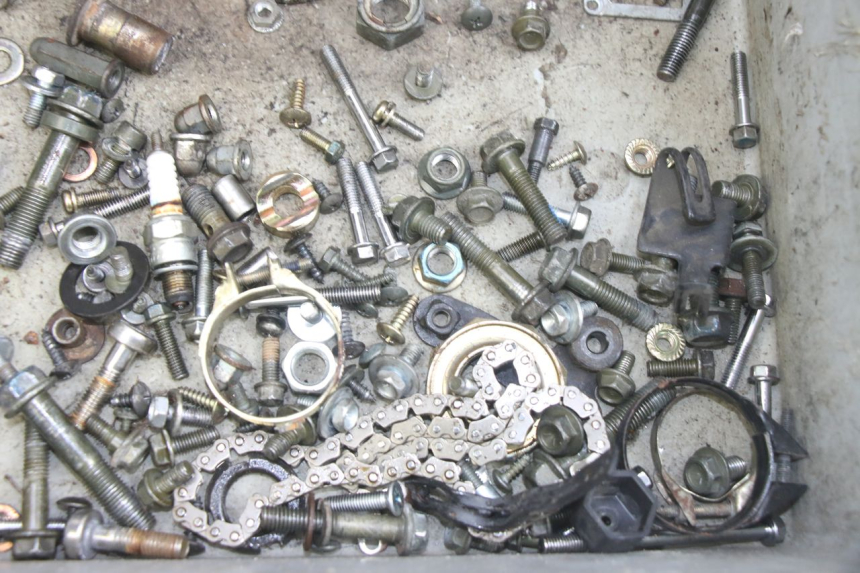 photo de SCREW FASTENER BAG PEUGEOT TWEET 4T 50 (2014 - 2019)