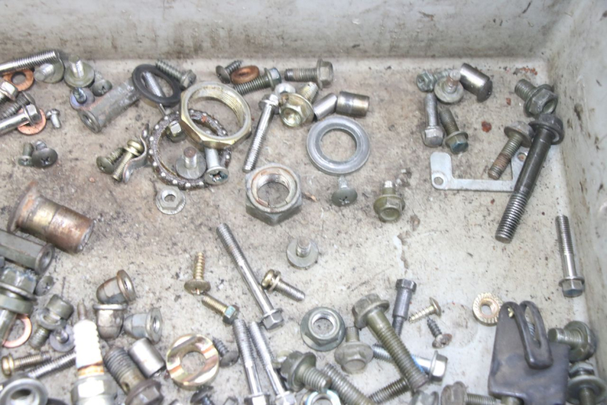 photo de SCREW FASTENER BAG PEUGEOT TWEET 4T 50 (2014 - 2019)