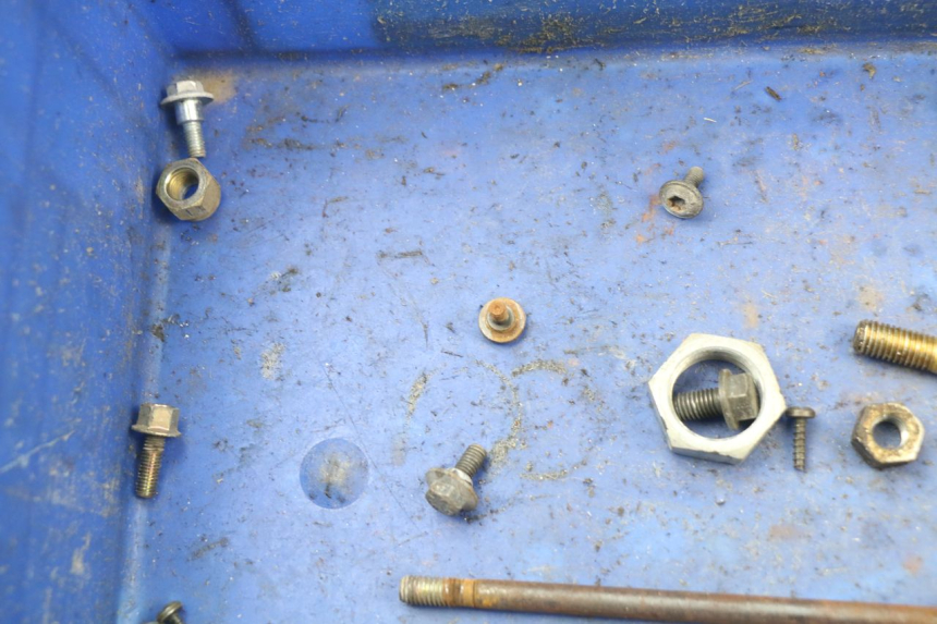 photo de SCREWS BAG PEUGEOT ZENITH 50 (1994 - 1999)