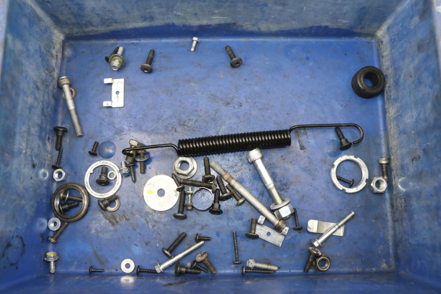 photo de SCREWS BAG PIAGGIO LIBERTY 4T 50 (2009 - 2015)