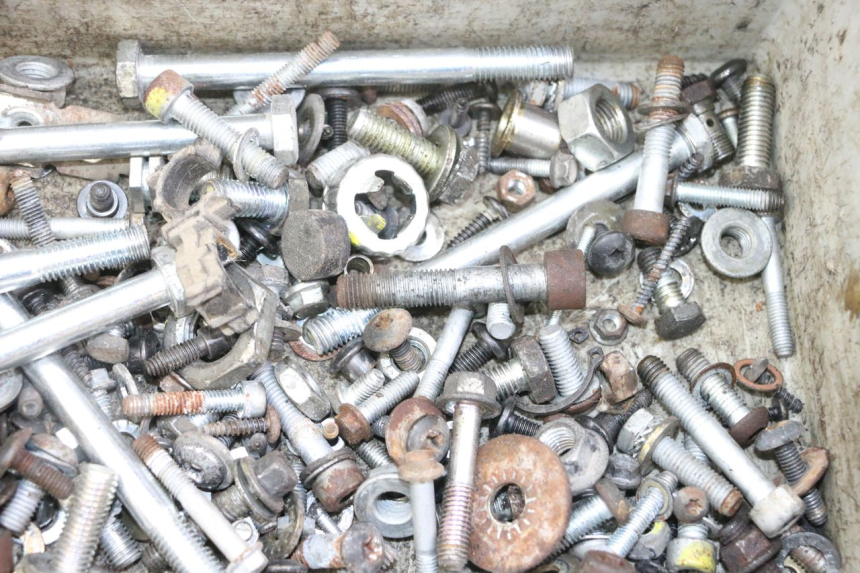photo de SCREW FASTENER BAG PIAGGIO MP3 LT 400 (2007 - 2012)