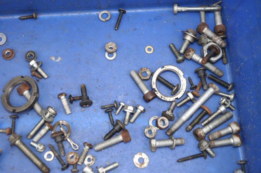 photo de SCREW FASTENER BAG PIAGGIO VESPA LX 2T 50 (2005 - 2013)