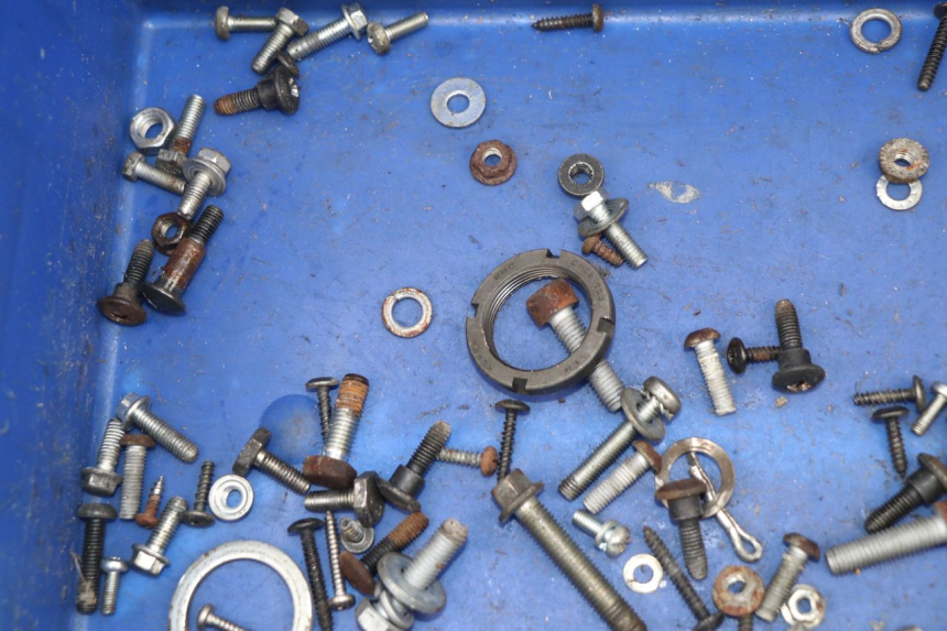 photo de SCREW FASTENER BAG PIAGGIO VESPA LX 2T 50 (2005 - 2013)