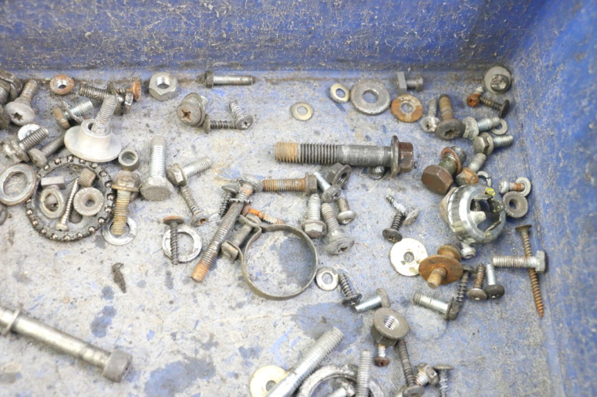 photo de SCREW FASTENER BAG PIAGGIO VESPA LX 2T 50 (2005 - 2013)