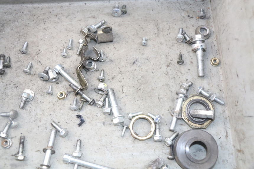 photo de SCREW FASTENER BAG TNT MOTOR ROMA 10' 4T 50 (2019 - 2022)