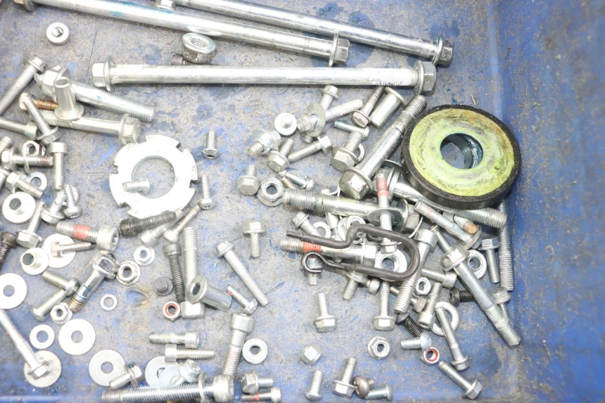 photo de SCREWS BAG ROYAL ENFIELD HYMALAYAN 410 (2016 - 2023)