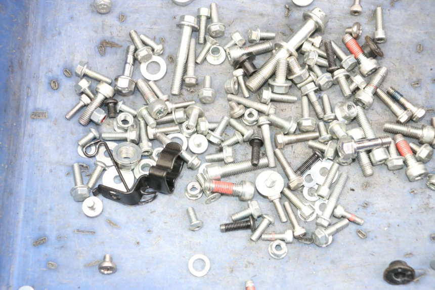 photo de SCREWS BAG ROYAL ENFIELD SCRAM 411 (2022 - 2024)