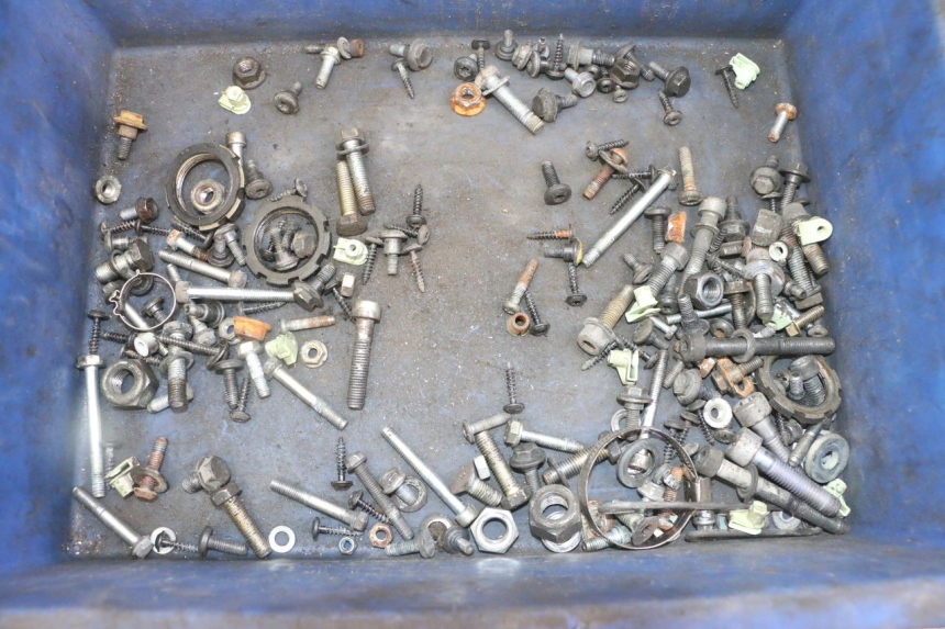 photo de SCREWS BAG PEUGEOT SATELIS COMPRESSOR K15 125 (2006 - 2009)