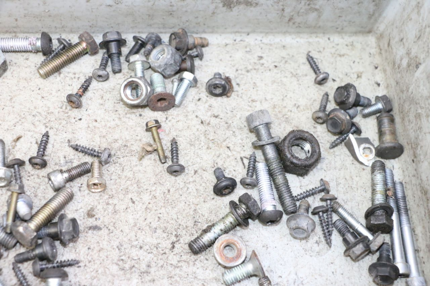 photo de SCREW FASTENER BAG PEUGEOT SATELIS 125 (2006 - 2009)