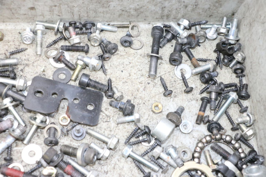 photo de SCREWS BAG PEUGEOT SATELIS 125 (2013 - 2018) - Product overview