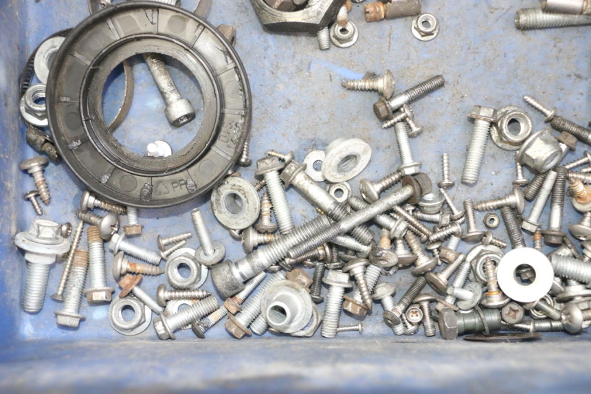 photo de SCREWS BAG APRILIA SCARABEO GT TOURING 125 (1999 - 2005)