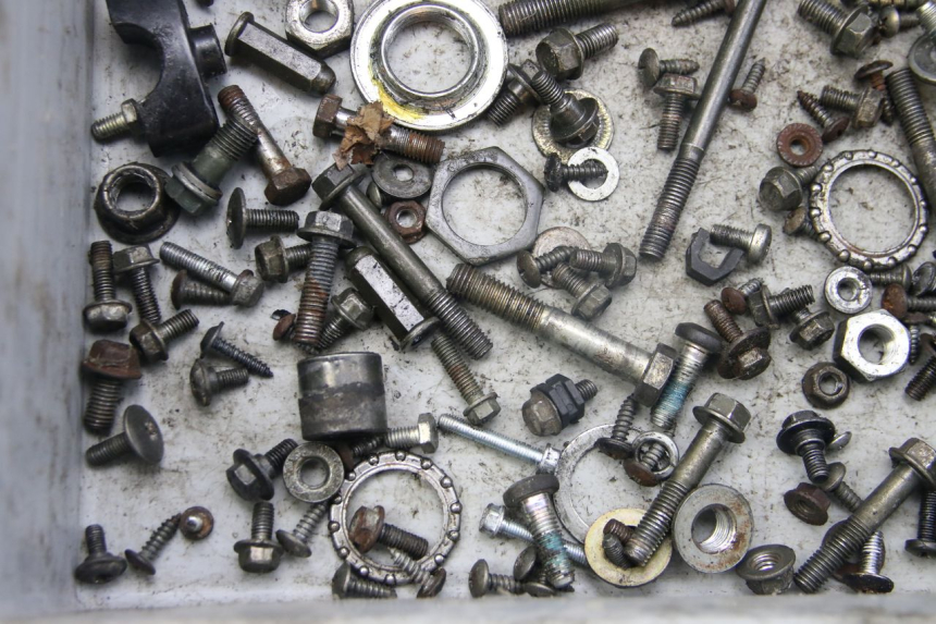 photo de SCREW FASTENER BAG SELECT UP OCTALIS 125 (2007 - 2012)