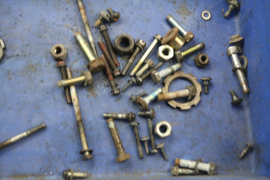 photo de SCREWS BAG PEUGEOT SPEEDFIGHT 2 AC 50 (2000 - 2009) - Zoom on usage condition