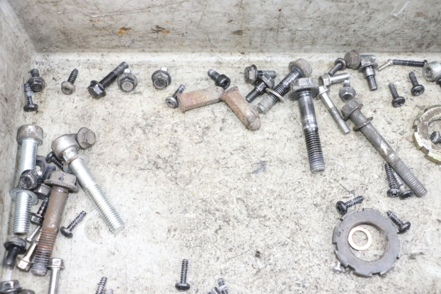 photo de SCREWS BAG PEUGEOT SPEEDFIGHT 4 4T EFI 50 (2021 - 2025) - Zoom on usage condition