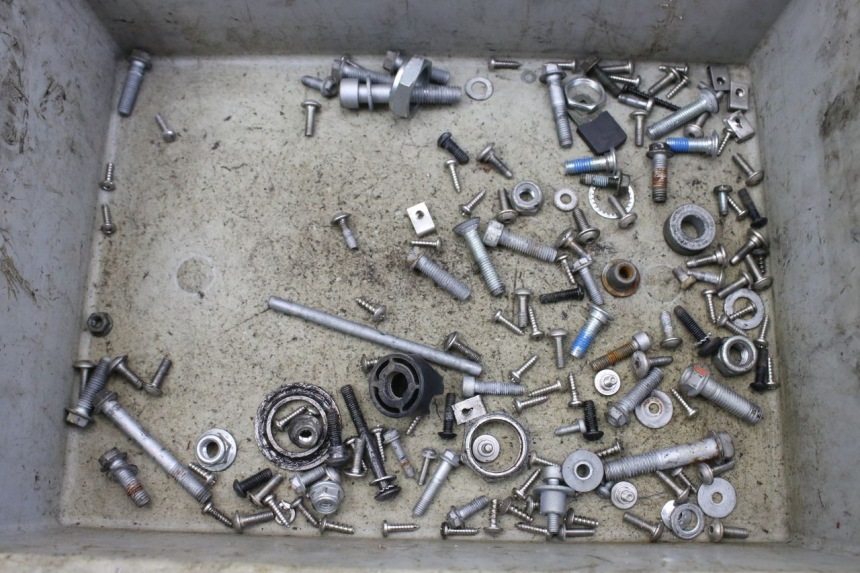 photo de SCREWS BAG APRILIA SR R 2T LC 50 (2018 - 2021)