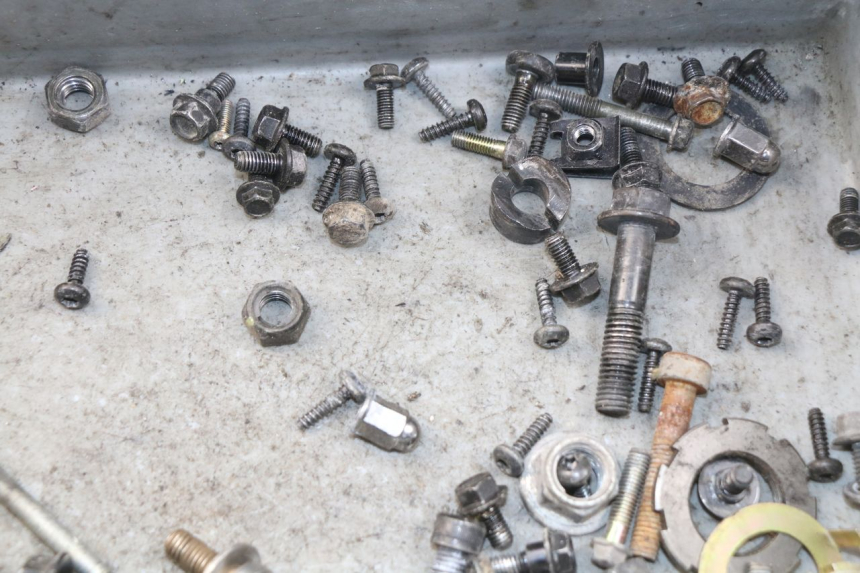 photo de SCREWS BAG PEUGEOT STREETZONE 2T 50 (2014 - 2019)