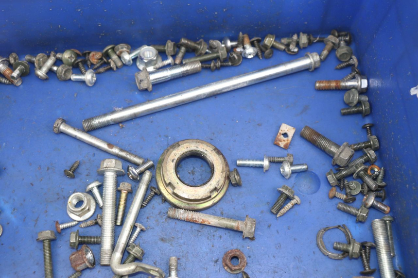 photo de SCREWS BAG PEUGEOT SUM UP 125 (2008 - 2013)