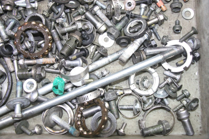 photo de SCREWS BAG SUZUKI SV S 650 (2003 - 2009)