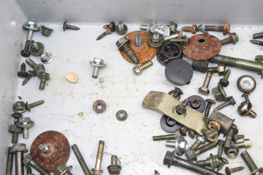 photo de SCREWS BAG SYM FIDDLE 2 S 125 (2012 - 2014)