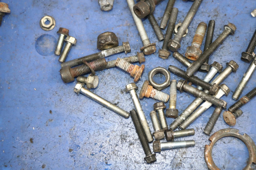 photo de SCREWS BAG PEUGEOT TREKKER TKR 50 (2005 - 2014)