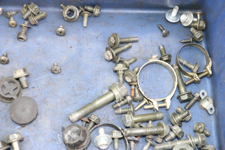 photo de SCREW FASTENER BAG PEUGEOT TWEET 4T 50 (2014 - 2019)