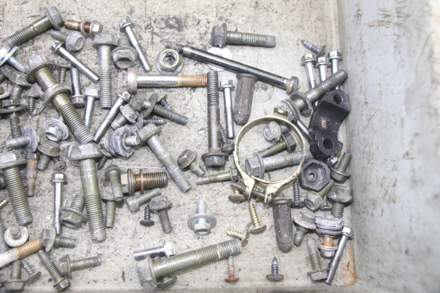 photo de SCREW FASTENER BAG PEUGEOT TWEET 4T 50 (2014 - 2019)