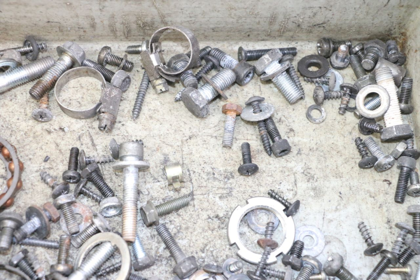 photo de SCREW FASTENER BAG SUZUKI UH BURGMAN 125 (2002 - 2006)