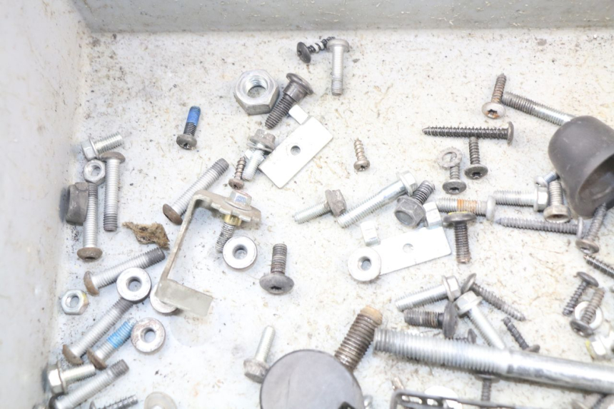 photo de SCREW FASTENER BAG PIAGGIO VESPA GTS SUPER IE 125 (2009 - 2016)