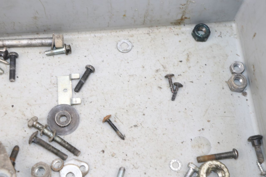 photo de SCREWS BAG PIAGGIO VESPA LX 4T 50 (2005 - 2010)