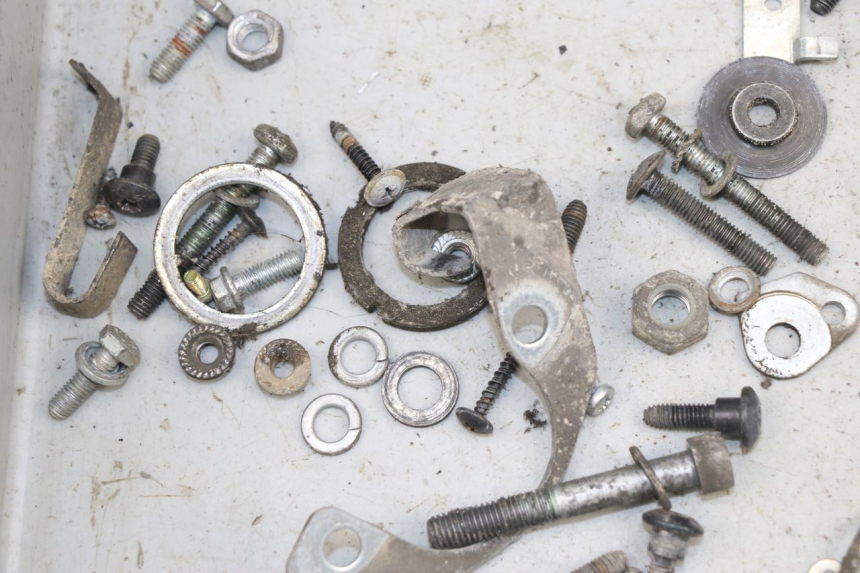 photo de SCREWS BAG PIAGGIO VESPA LX 4T 50 (2005 - 2010)