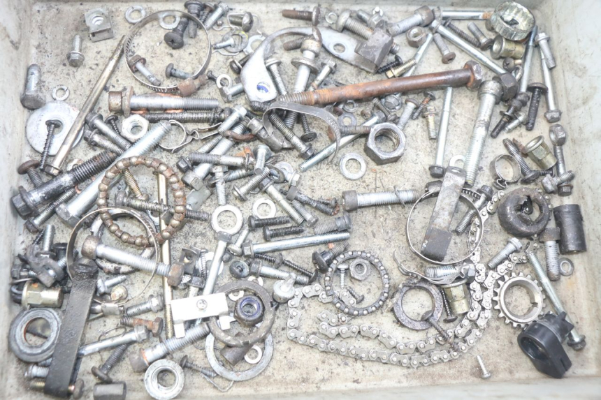 photo de SCREW FASTENER BAG PIAGGIO VESPA LXV 125 (2006 - 2009)