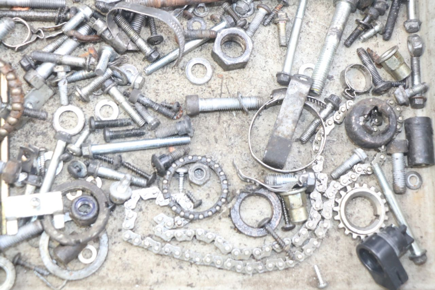 photo de SCREW FASTENER BAG PIAGGIO VESPA LXV 125 (2006 - 2009)
