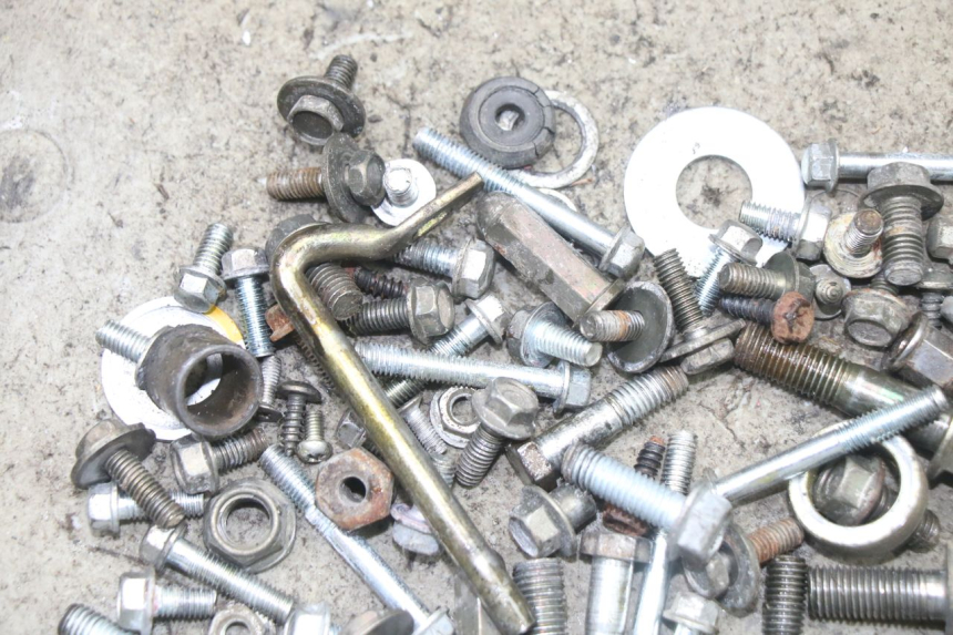 photo de SCREW FASTENER BAG VONROAD YIBEN 125 (2006 - 2010)