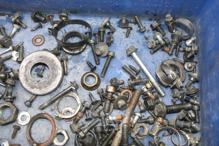 photo de SCREW FASTENER BAG YAMAHA XMAX X-MAX 125 (2006 - 2009)