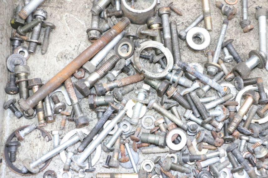 photo de SCREW FASTENER BAG PIAGGIO X8 125 (2004 - 2007) - Alternative perspective