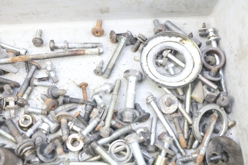 photo de SCREW FASTENER BAG PIAGGIO XEVO - X EVO 125 (2007 - 2016)