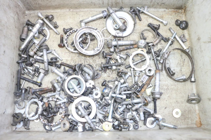 photo de SCREW FASTENER BAG PIAGGIO XEVO - X EVO 125 (2007 - 2016)
