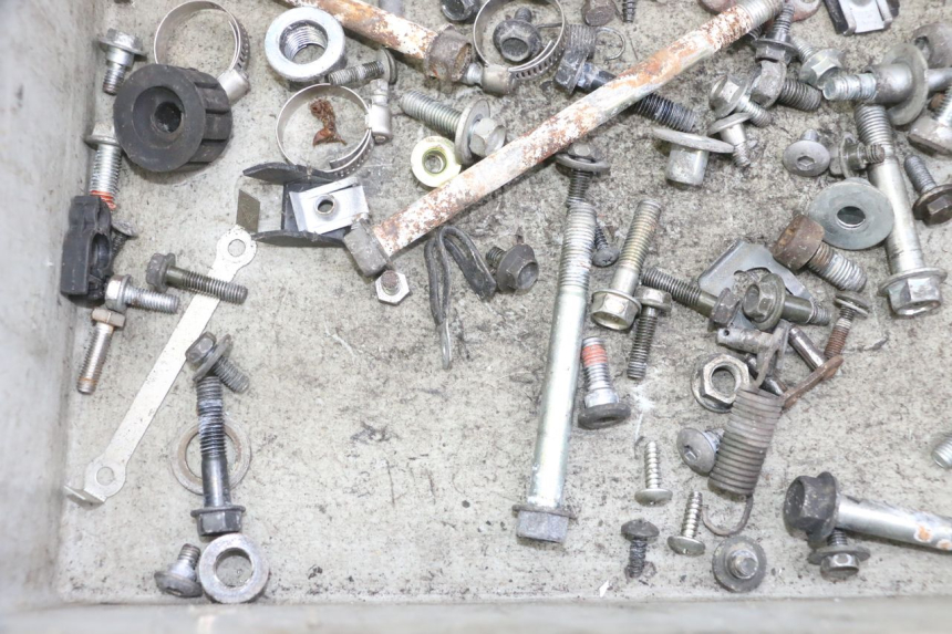 photo de SCREWS BAG HONDA XLV VARADERO 125 (2000 - 2006)
