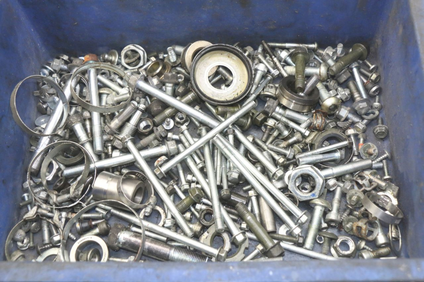 photo de SCREWS BAG YAMAHA XP T-MAX TMAX 500 (2004 - 2007)
