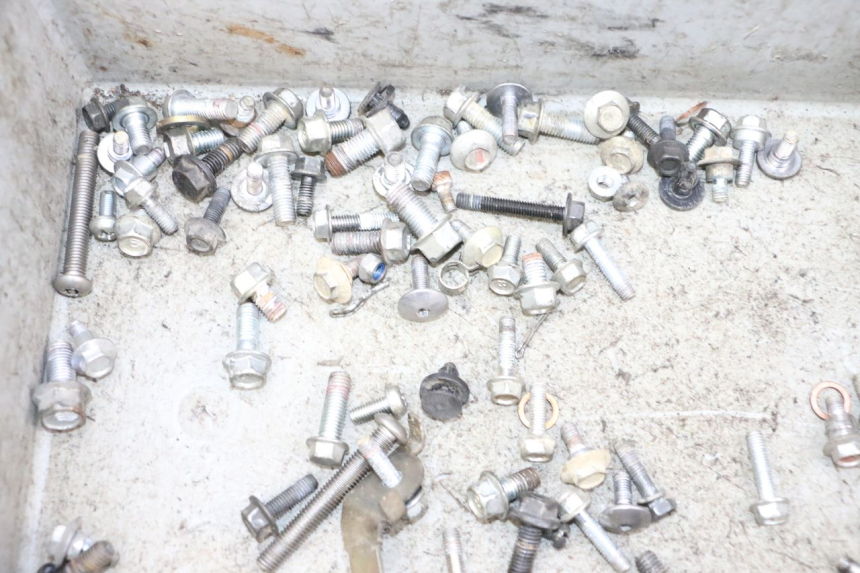 photo de SCREWS BAG YAMAHA YFM R RAPTOR 250 (2008 - 2014) - Zoom on usage condition