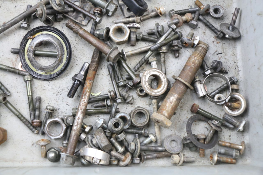 photo de SCREWS BAG YAMAHA YZ 125 (1998 - 2005)