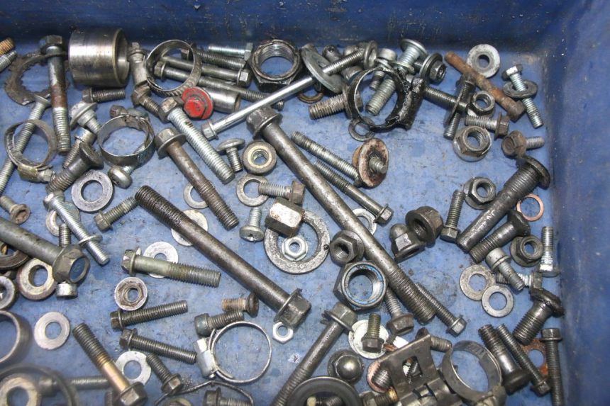 photo de SCREWS BAG YAMAHA YZ 125 (1998 - 2005)