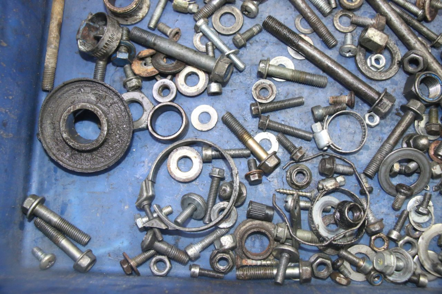 photo de SCREWS BAG YAMAHA YZ 125 (1998 - 2005)