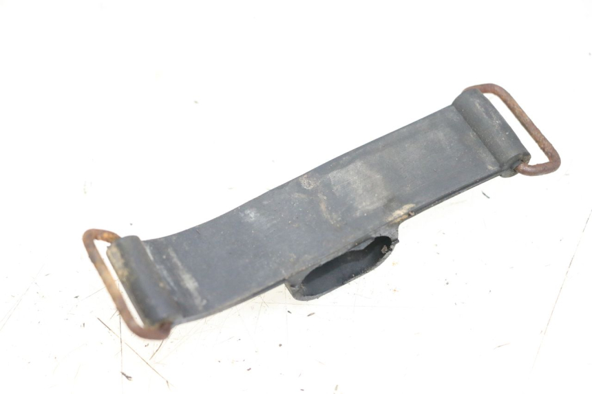 photo de BATTERY STRAP YAMAHA DTLC 125 (1982 - 1987)