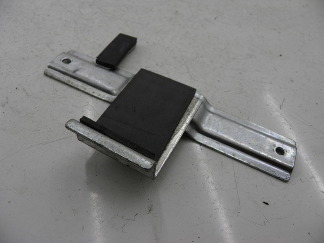 photo de BATTERY STRAP HONDA SH 125 (2005 - 2008)