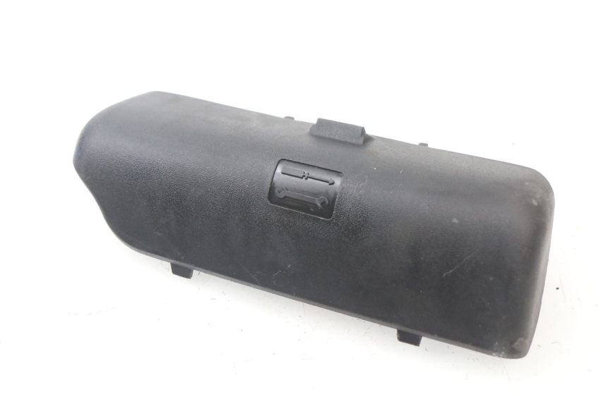 photo de TOOL KIT STRAP PIAGGIO MP3 LT 300 (2010 - 2016)